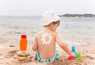 Dióxido de Titânio e Sílica e Trietoxicaprilililsilano